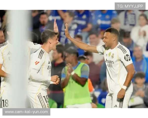 安菲尔德观众破纪录,利物浦欧冠主场气氛震慑皇马 安菲尔德观众破纪录,利物浦欧冠主场气氛震慑皇马