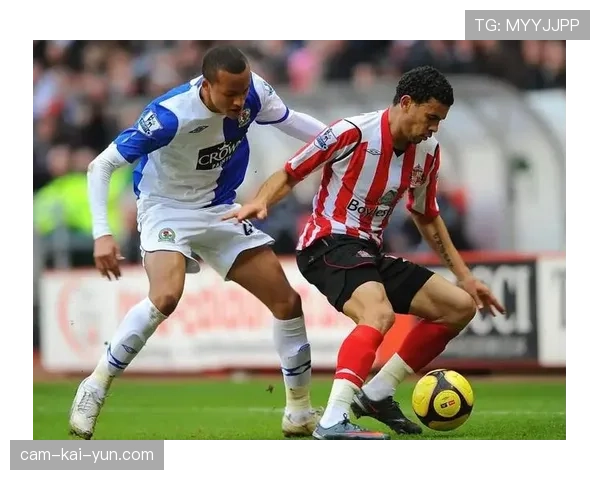 现场通讯：大雨中的激情，英冠升级附加赛的90分钟鏖战